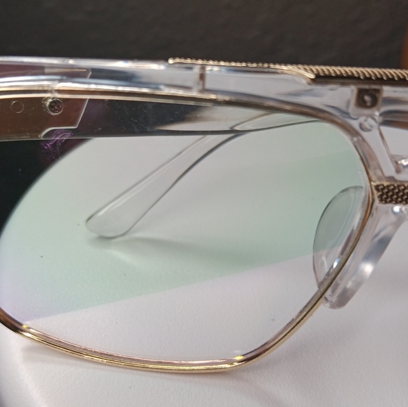 Oversized Square Vintage Double Bridge Fashionable Glasses with Gold Trim. - Picture 5 of 5